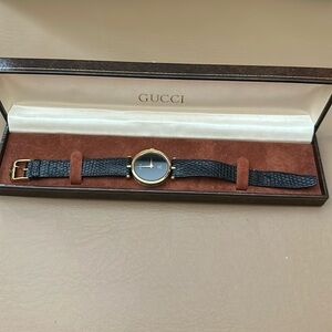 Gucci watch vintage black leather band